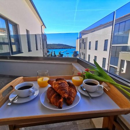 Black Pearl - Luxury Seaside App With Pool & Bbq, Istra Banjole Dış mekan fotoğraf