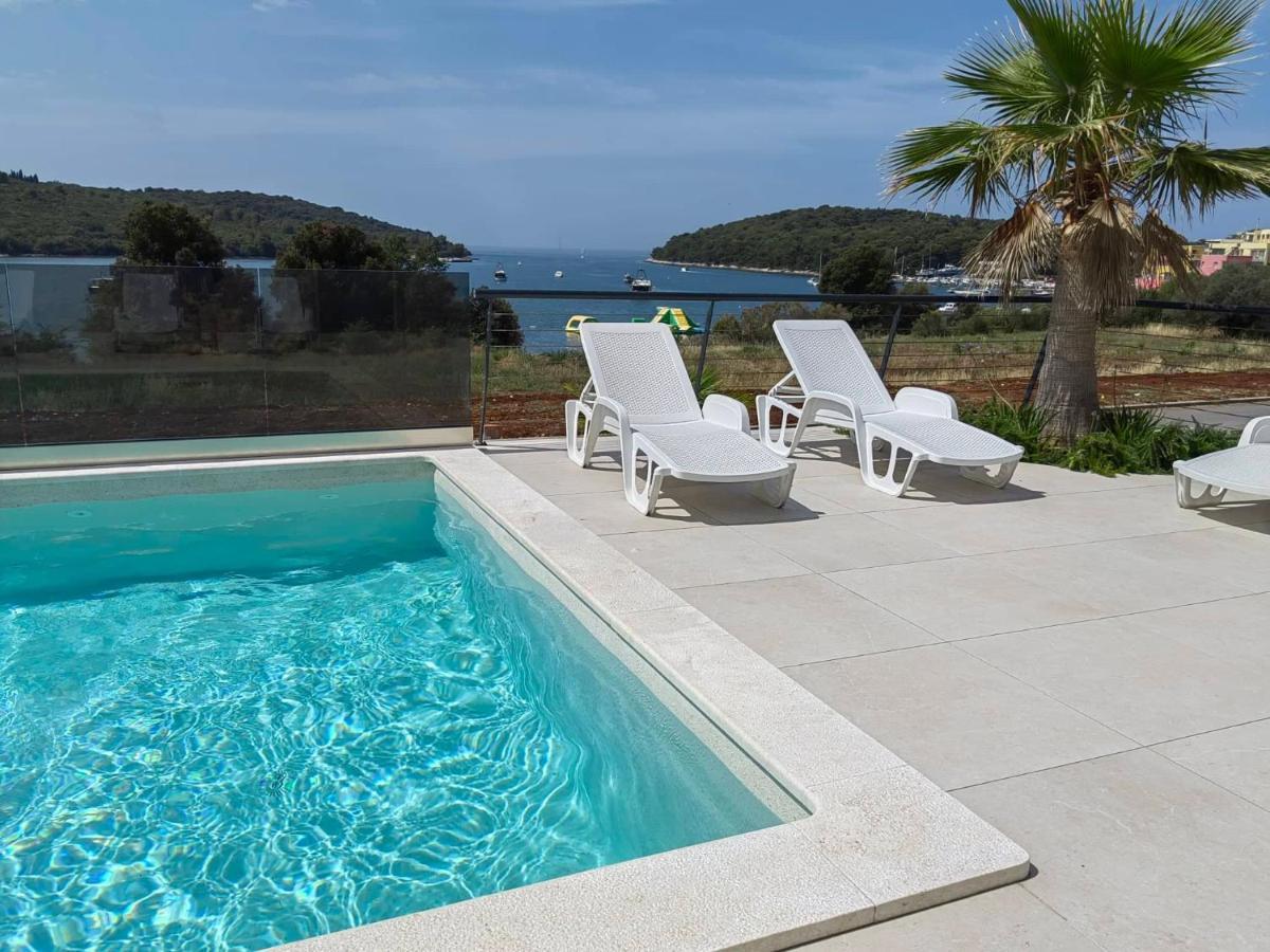 Black Pearl - Luxury Seaside App With Pool & Bbq, Istra Banjole Dış mekan fotoğraf
