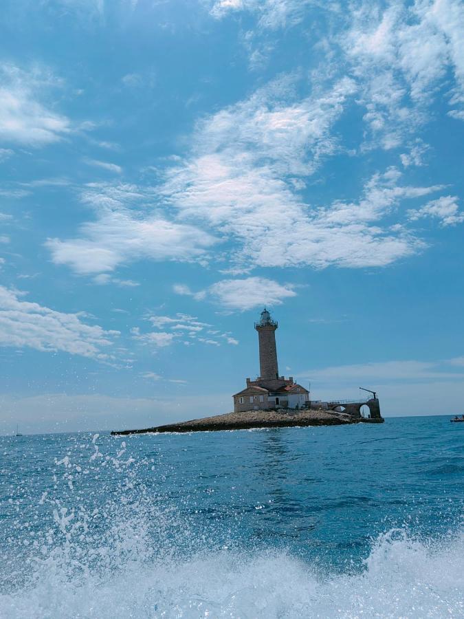 Black Pearl - Luxury Seaside App With Pool & Bbq, Istra Banjole Dış mekan fotoğraf