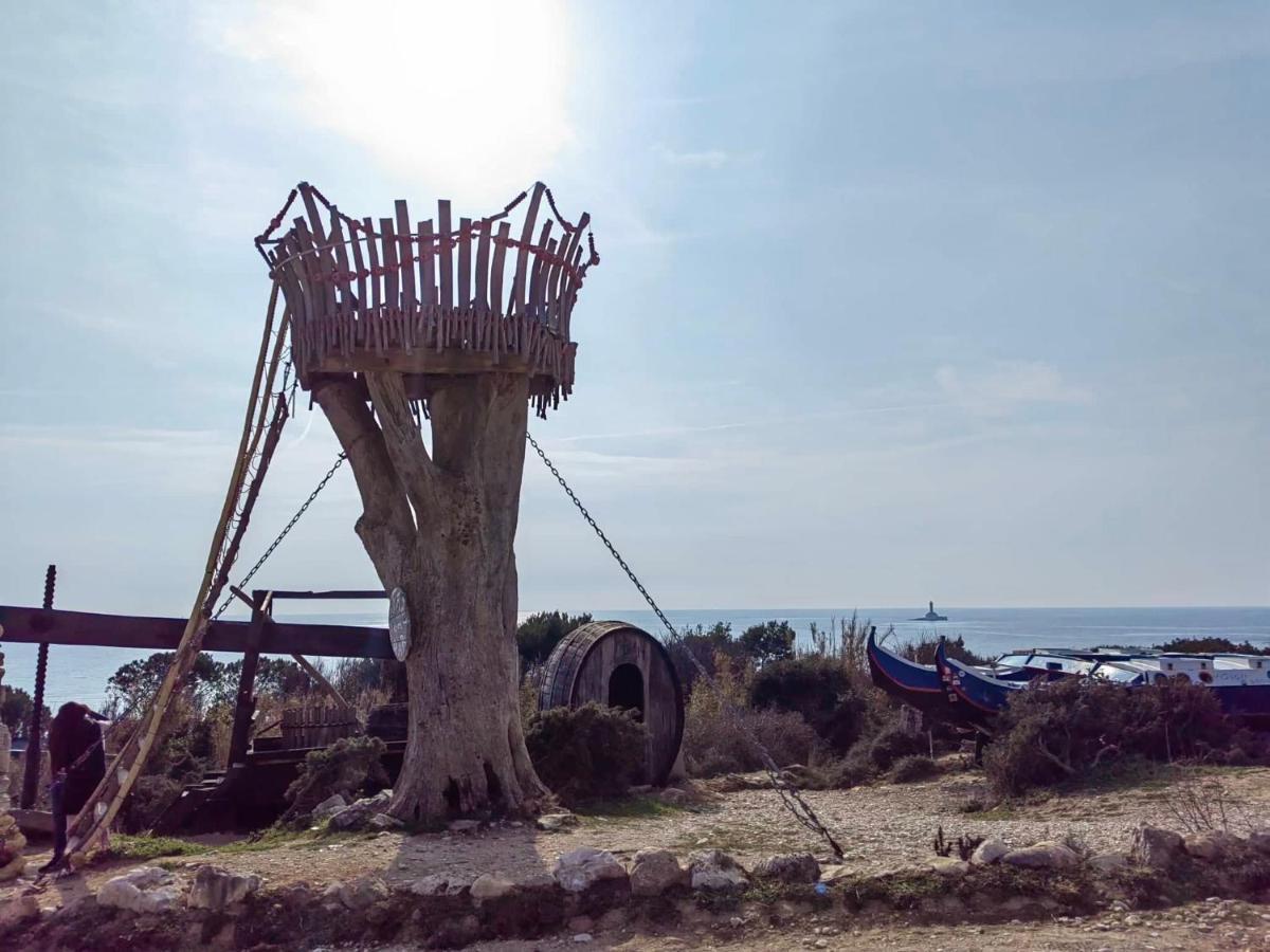 Black Pearl - Luxury Seaside App With Pool & Bbq, Istra Banjole Dış mekan fotoğraf